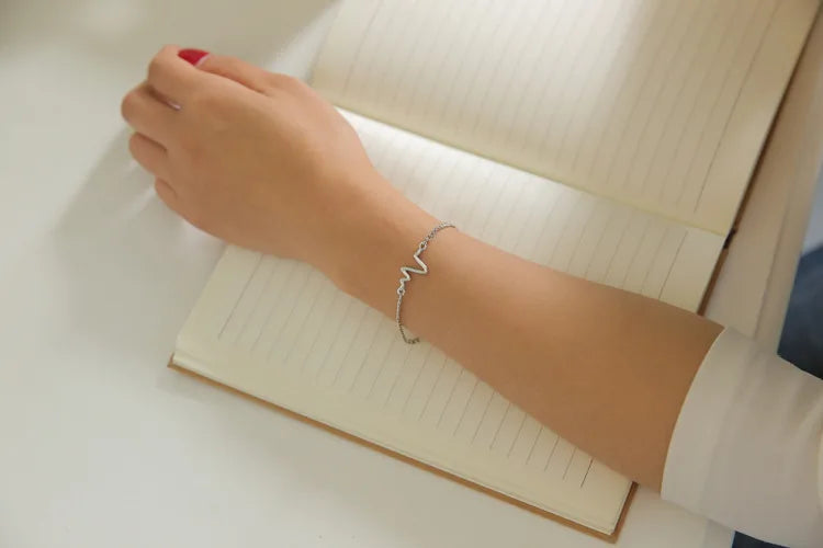2018 New Fashion Simple Personality Bileklik Ecg Figure Lightning Bracelet Couple Heartbeat Frequency Bracelet Pulseras Mujer