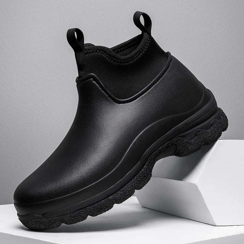 New Outdoor Fashion Versatile Wear resistant and Oil resistant Short Rain Boots for Men's Waterproof and Anti slip Kitchen Shoes