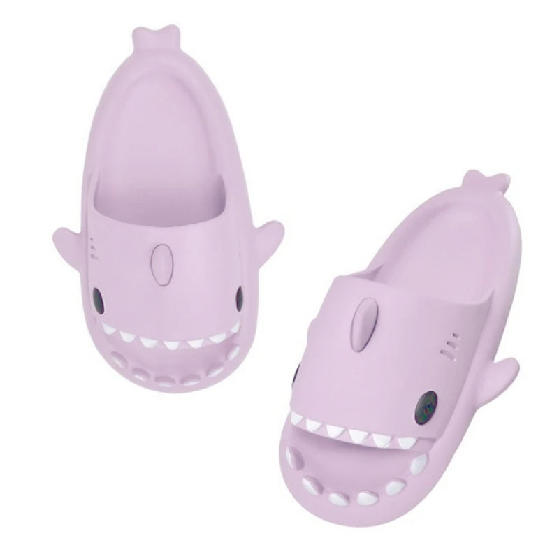 2024 Cute Summer EVA Gradient Shark Slippers Kids Candy Color Soft Indoor Sandals Women Men Fashion Outdoor Thick Sole Slides