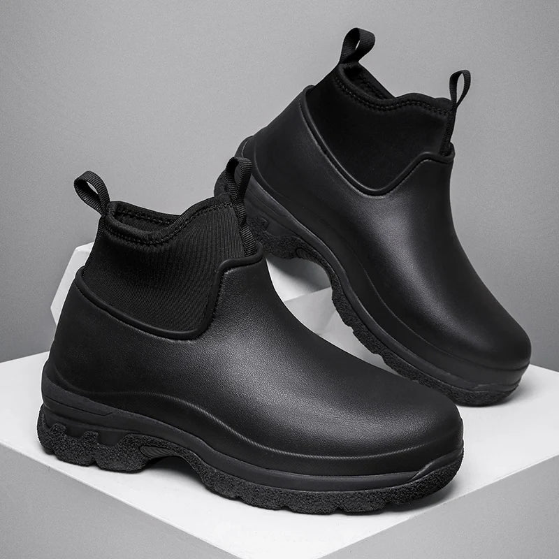 New Outdoor Fashion Versatile Wear resistant and Oil resistant Short Rain Boots for Men's Waterproof and Anti slip Kitchen Shoes