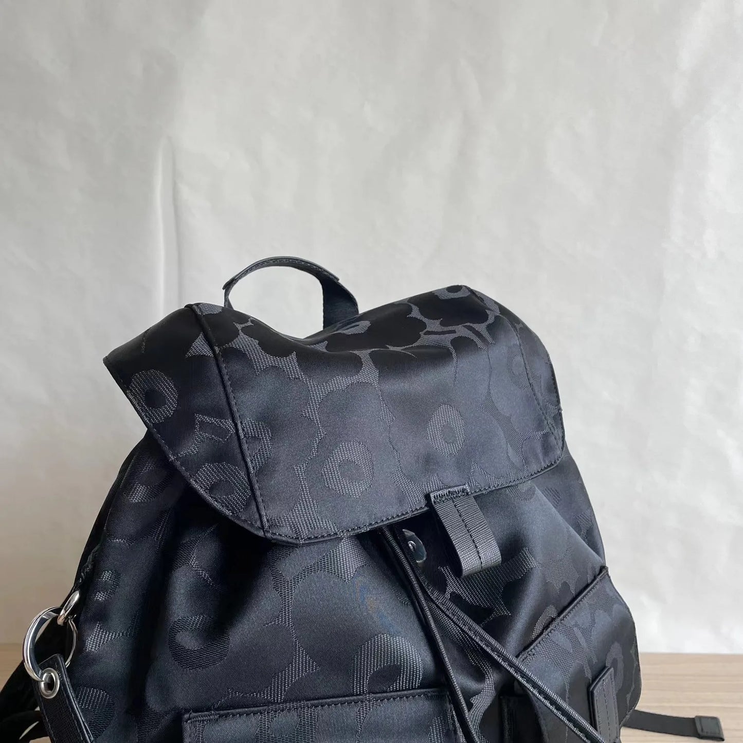 Niche Marim * large capacity women's backpack computer waterproof nylon travel bucket bag