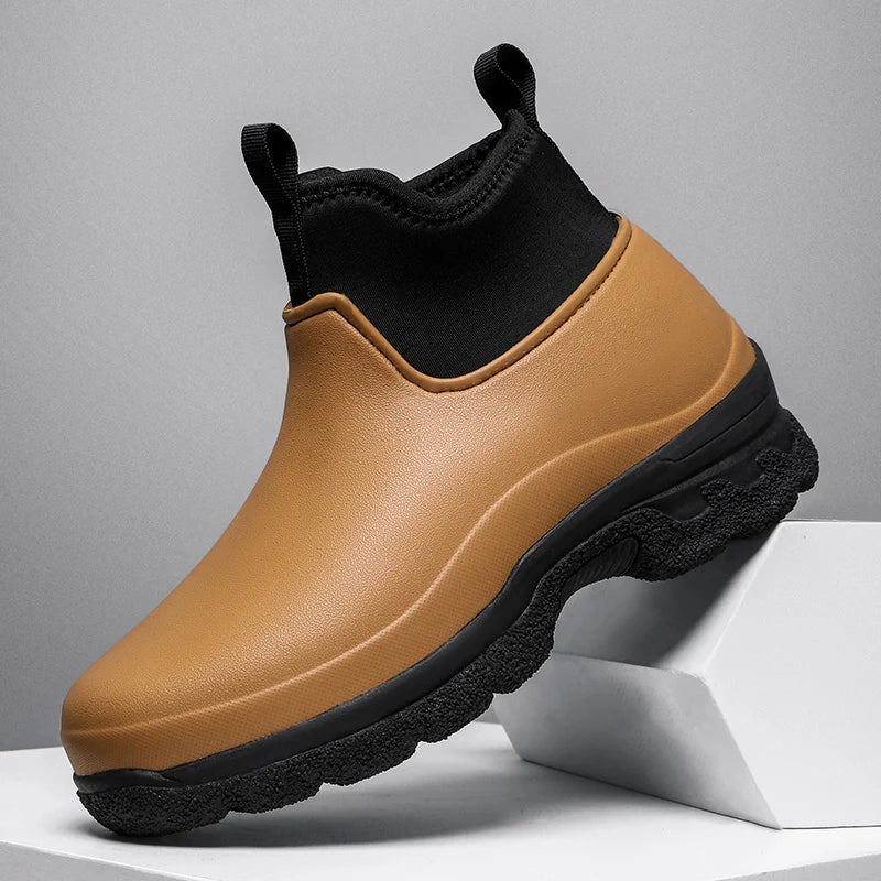 New Outdoor Fashion Versatile Wear resistant and Oil resistant Short Rain Boots for Men's Waterproof and Anti slip Kitchen Shoes