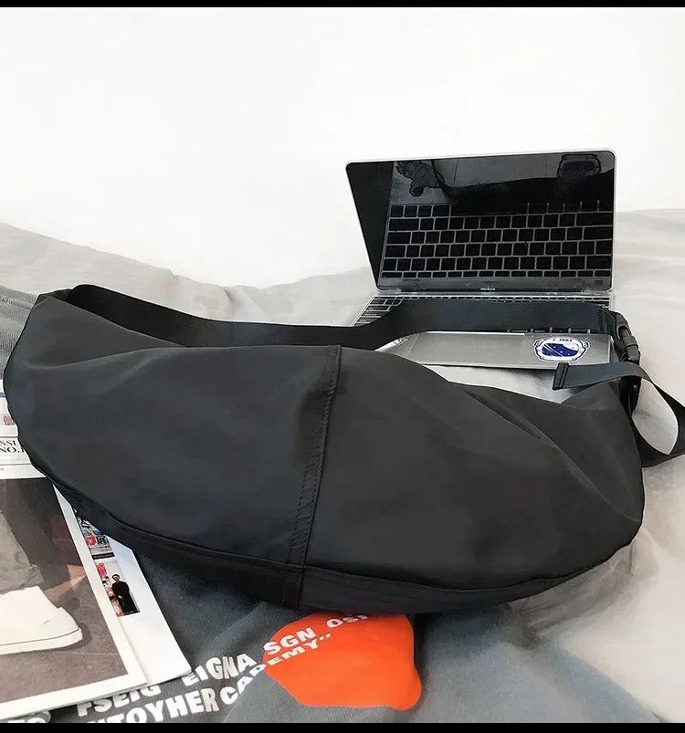 Crossbody Bags Men Solid Color Large Capacity Hobos Unisex Harajuku Japanese Style Nylon Waterproof Travel Shoulder Zipper Purse