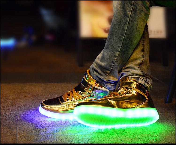 High quality Men LED shoes autumn winter glowing shoes for adults silver/gold fashion Lover casual shoes dropshipping