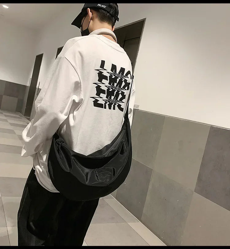 Crossbody Bags Men Solid Color Large Capacity Hobos Unisex Harajuku Japanese Style Nylon Waterproof Travel Shoulder Zipper Purse